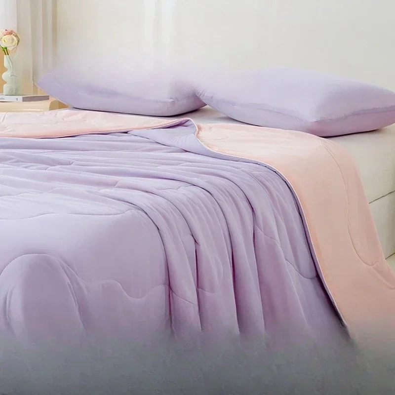 Cool Silk Lightweight Summer Quilt - Image 9
