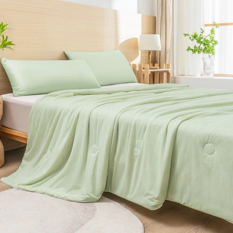 Lightweight Cooling Comforter - Image 10