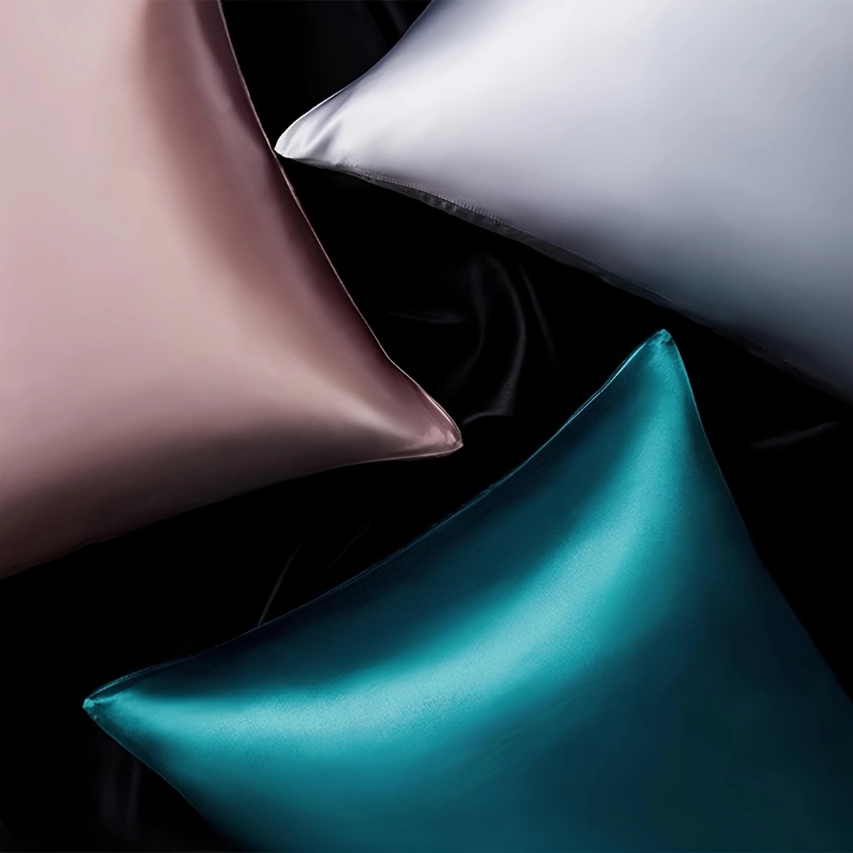 Satin Cooling Pillowcase Set - Image 7